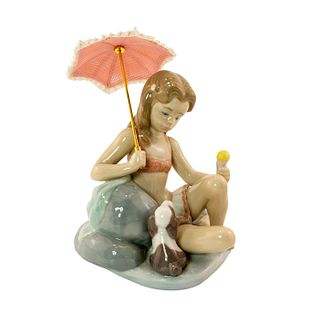 Monday's Child Type 575, 6012 - Lladro Porcelain Figurine