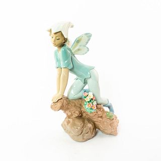 Prince of the Elves 1007690 - Lladro Porcelain Figurine
