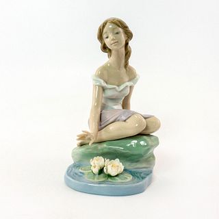 Reflections of Helena 1007706 - Lladro Porcelain Figurine