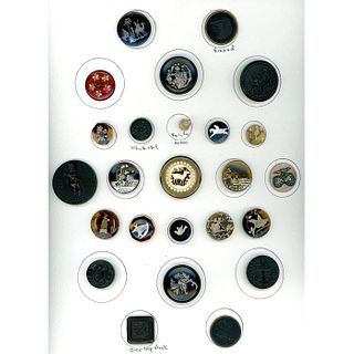 A CARD OF DIV1 ASSORTED HORN BUTTONS INCL. INLAY