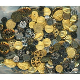 A HEAVY LARGE BAG LOT OF ASSORTED METAL BUTTONS