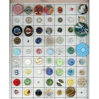 A LARGE ASSORTMENT OF DIVISION 1 & 3 GLASS BUTTONS