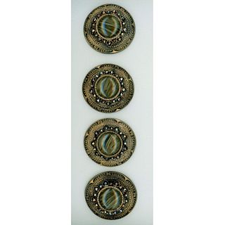 A SMALL CARD OF DIVISION 1 GAY 90 LARGE JEWEL BUTTONS