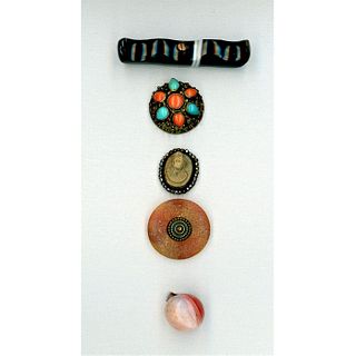 A SMALL CARD OF DIVISION 1 GEMSTONE BUTTONS