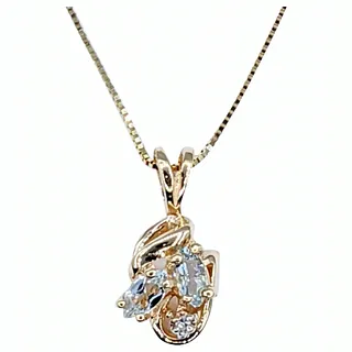 Elegant Aquamarine & Diamond Pendant Necklace