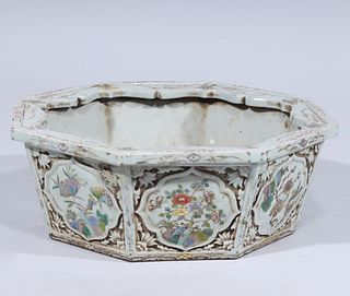 Chinese Enameled Porcelain Famille Rose & Verte Basin