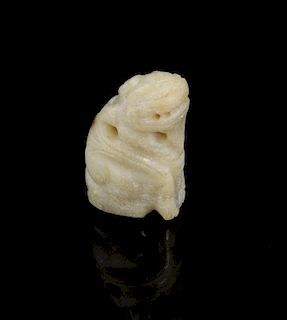 Chinese carved jade netsuke in the form of a mythical beast, 4cm high,