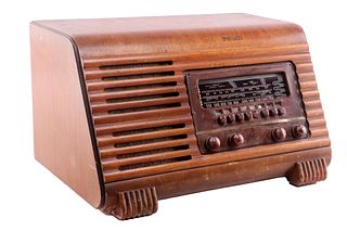 Classic 1940's Philco 41-250 Radio
