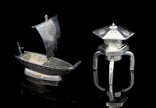 Japanese Sterling silver salt in the form of a boat with clear glass liner, 8.5cm long, and a salt c
