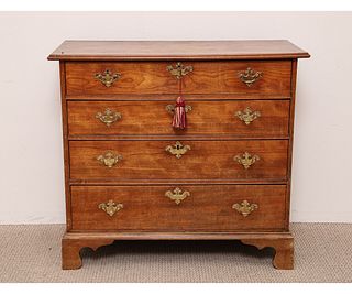 NEW ENGLAND CHIPPENDALE CHEST OF DRAWERS