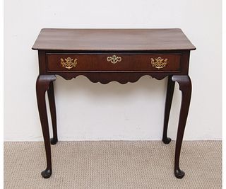 ENGLISH QUEEN ANNE DRESSING TABLE