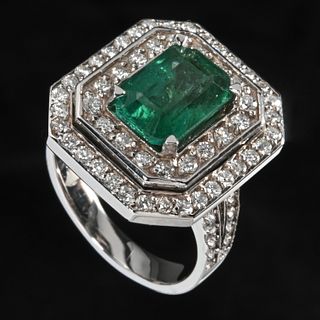 4.59 Carat emerald 14k white gold & diamond ring