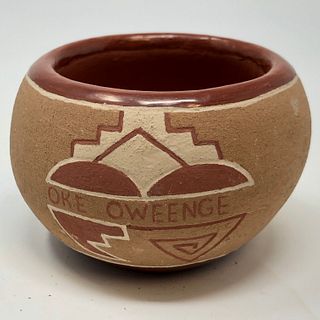 signed OKE OWEENGE handmade pottery with COA
