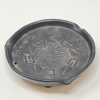 REQUEROO de OAXACA tripod cast metal ash tray