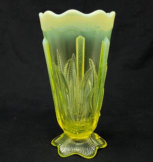 7" FENTON Opalescent Cactus Topaz Vaseline Glass