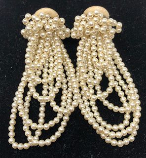 Vintage Faux pearl cluster clasp earrings