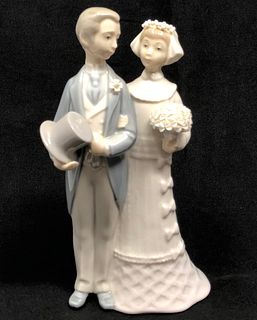 Lladro Daisa 4808 Bride & Groom Wedding Figurine