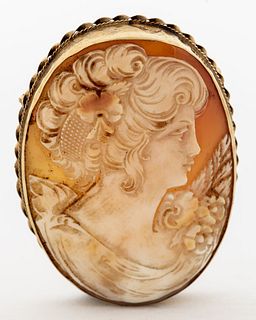Vintage 14K Yellow Gold Oval Cameo Brooch/ Pendant