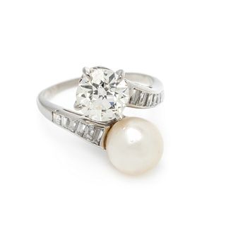 DIAMOND AND CULTURED PEARL 'TOI ET MOI' RING
