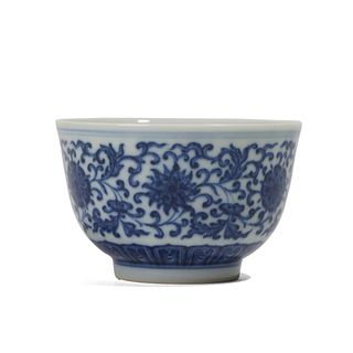 A BLUE AND WHITE 'LOTUS SCROLL' CUP