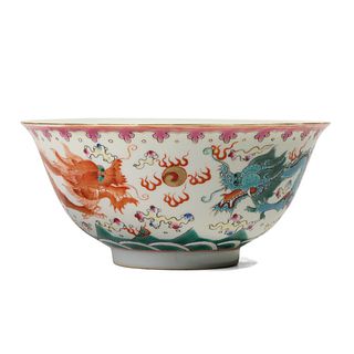 A FAMILLE-ROSE 'DRAGONS' BOWL