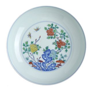 A FAMILLE-ROSE 'FLOWERS' DISH