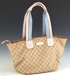 Gucci Classic Shopper PM Shoulder Bag, in a brown and beige monogram canvas, with pink and blue canvas straps, accompanied with a Gucci dustbag, H.- 9