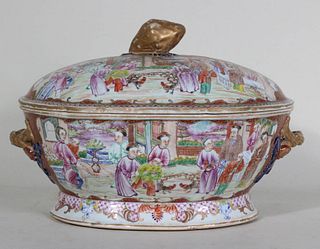 Chinese Export Famille Rose Covered Tureen