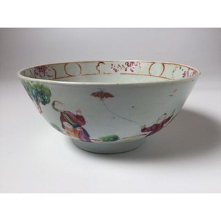 18th century Chinese Export Qiang Long Porcelain Bowl