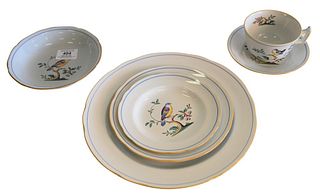 100 Piece Spode "Queen's Bird" Dinnerware Set, to include 13 dinner plates, 24 luncheon plates, 14 bread and butter plates, 12 bowls, 11 berry bowls, 