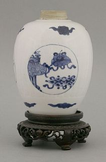A blue and white tea canister Kangxi c.1700 the