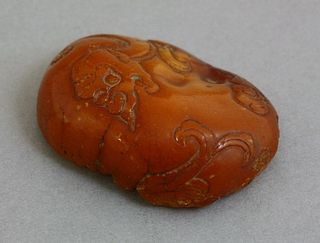 A good amber Cabochon probably Ming 15th century