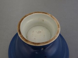 A blue and white Stem Bowl 20th century the interior