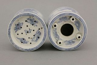 A rare pair of a blue and white Sander and an Ink Pot