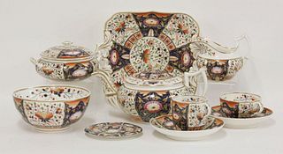 A Bloor Derby 'Imari' pattern tea and coffee service,