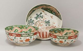 A set of three graduated Arita Bowls, c.1900, each