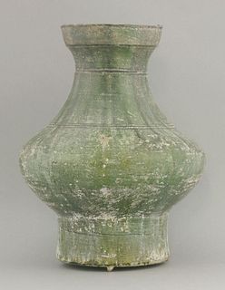 A green lead-glazed Vase, AFCHan dynasty (206 BCE -