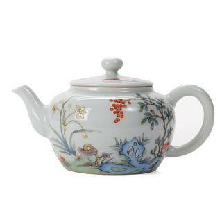 A FAMILLE-ROSE 'FLOWERS' TEAPOT