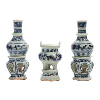 A GROUP OF BLUE AND WHITE INCENSE BURNERS