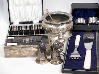 An Edwardian silver and tortoiseshell cigarette box, napkin rings etc <br> <br>