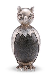 A MEXICAN STERLING SILVER AND HARDSTONE MODEL OF AN OWL, with egg-shaped bo