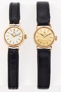A LADY'S 9 CARAT GOLD OMEGA WATCH, circular silver dial signed Omega with b