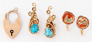 A GROUP OF JEWELLERY, comprising:?A PAIR OF VICTORIAN MOSS AGATE EARRINGS, 