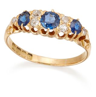 AN 18 CARAT GOLD SAPPHIRE AND DIAMOND CLUSTER RING, graduated round and ova