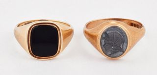 A 9 CARAT GOLD HEMATITE?INTAGLIO SIGNET RING, hallmarked London 1976, ring 