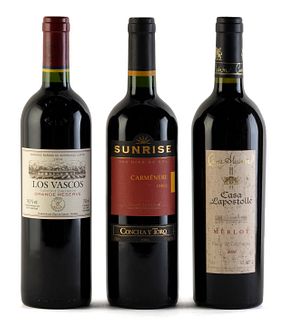 Three bottles set: a Sunrise 2004 vintage, a Baron Philippe de Rothschild Los Vascos grande reserve 2004 and a Casa Lapostolle vintage 2000.
Category: