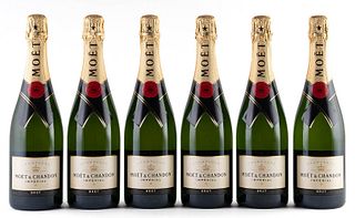 Six bottles of Moët & Chandon Impérial.
Category: brut champagne. AOC Champagne.
In its box.