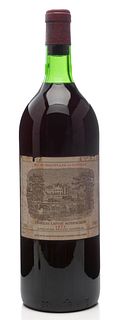 A Magnum bottle of Château Lafite Rothschild, vintage 1973.
Category: red wine. Pauillac, Bordeaux (France).
Level: B.
1,5 L.