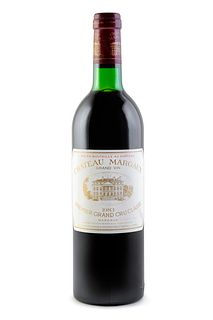 A bottle of Château Margaux, 1983 Vintage.
Premier Grand Cru Classé.
Category: red wine. Margaux, Bordeaux (France).
Level B-C.
0.75 cl.