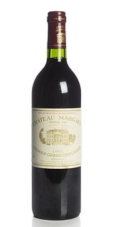 A bottle of Château Margaux Premier Grand Cru Classé 1993.
Category: Red wine. Margaux, Bordeaux (France).
Level: A-B.